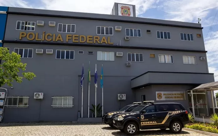 1 delegacia de policia federal em macae 29655824