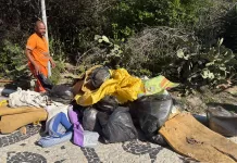 Prefeitura de Cabo Frio remove acampamentos irregulares na Duna Boa Vista img 20251024 wa0081