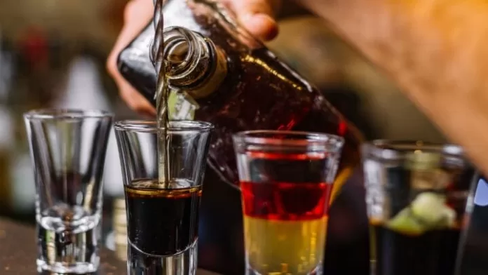 intoxicacao metanol foto banco de imagens reproducao 720x405