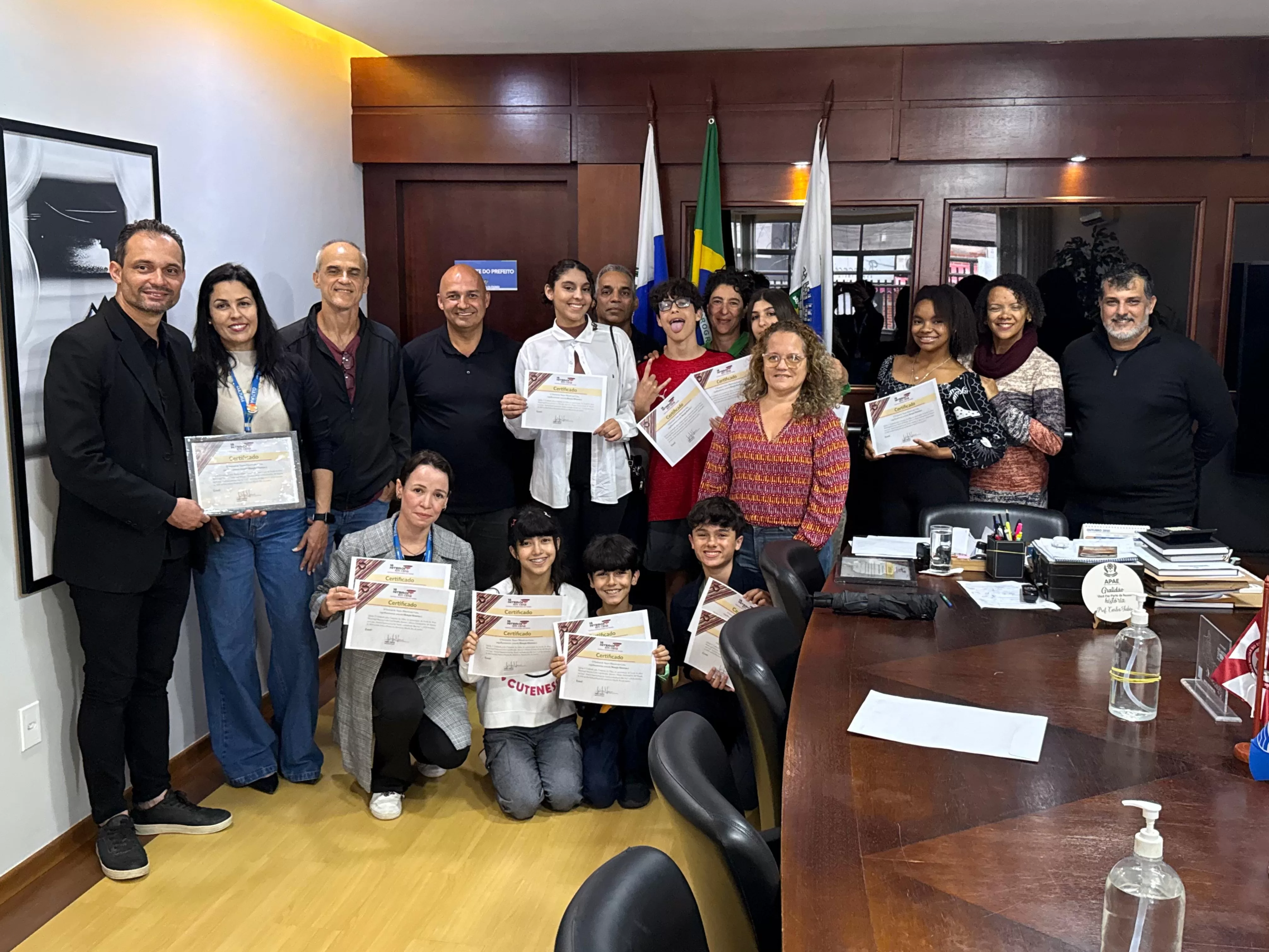 prefeito alunos da escola de artes carolina barreto (2)