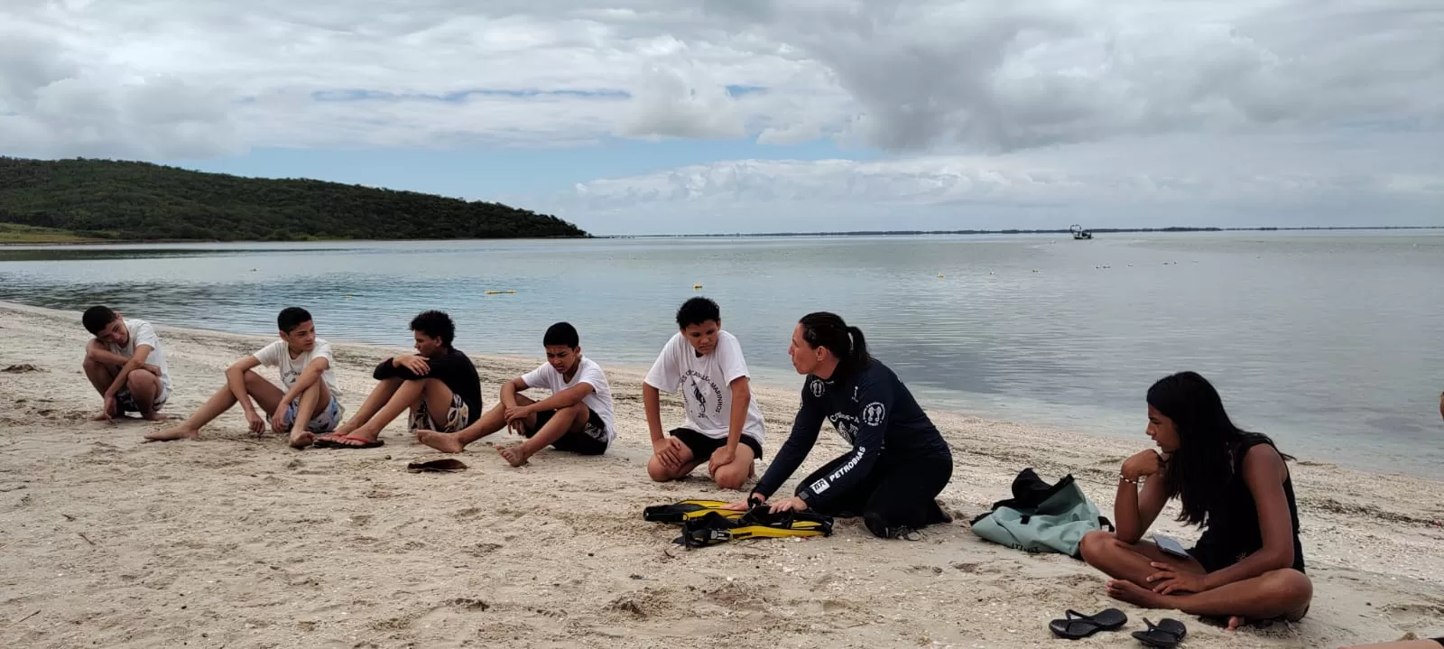 25 11 guardiões iguaba projeto cavalos marinhos (3)