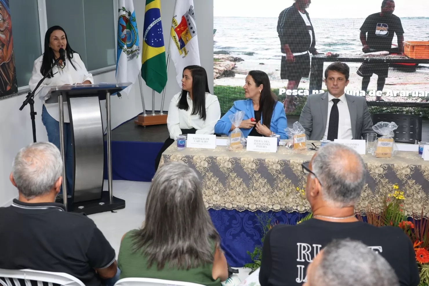 690cbace5de16iqr8w larg