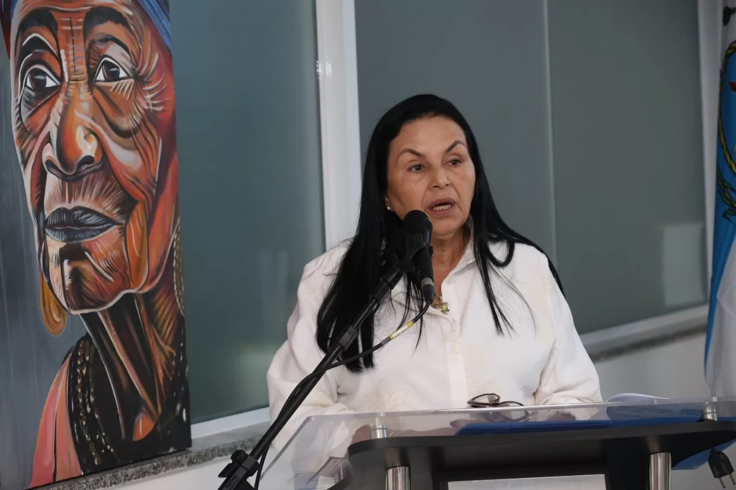 690cbacf7ba10u3gql larg