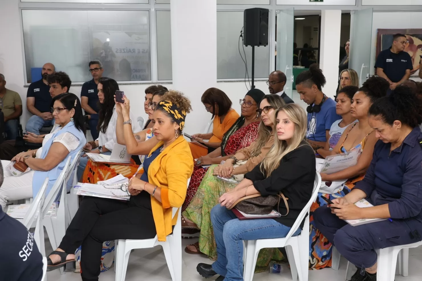 690cbad0af977e9mdq larg