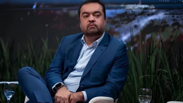 6911d0c492c2cd641cea280e claudio castro 1920 2 