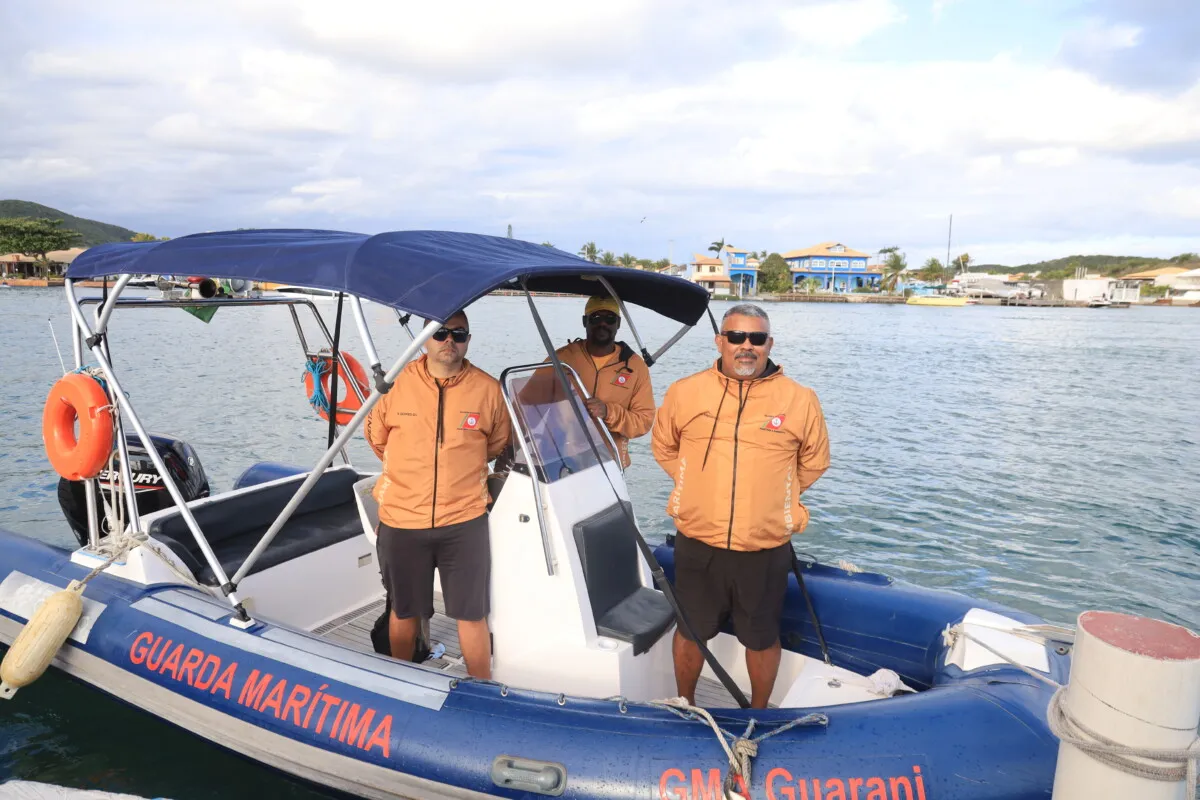 guarda maritima e ambiental de cabo frio realiza inspecao apos vazamento de oleo no canal itajuru 1