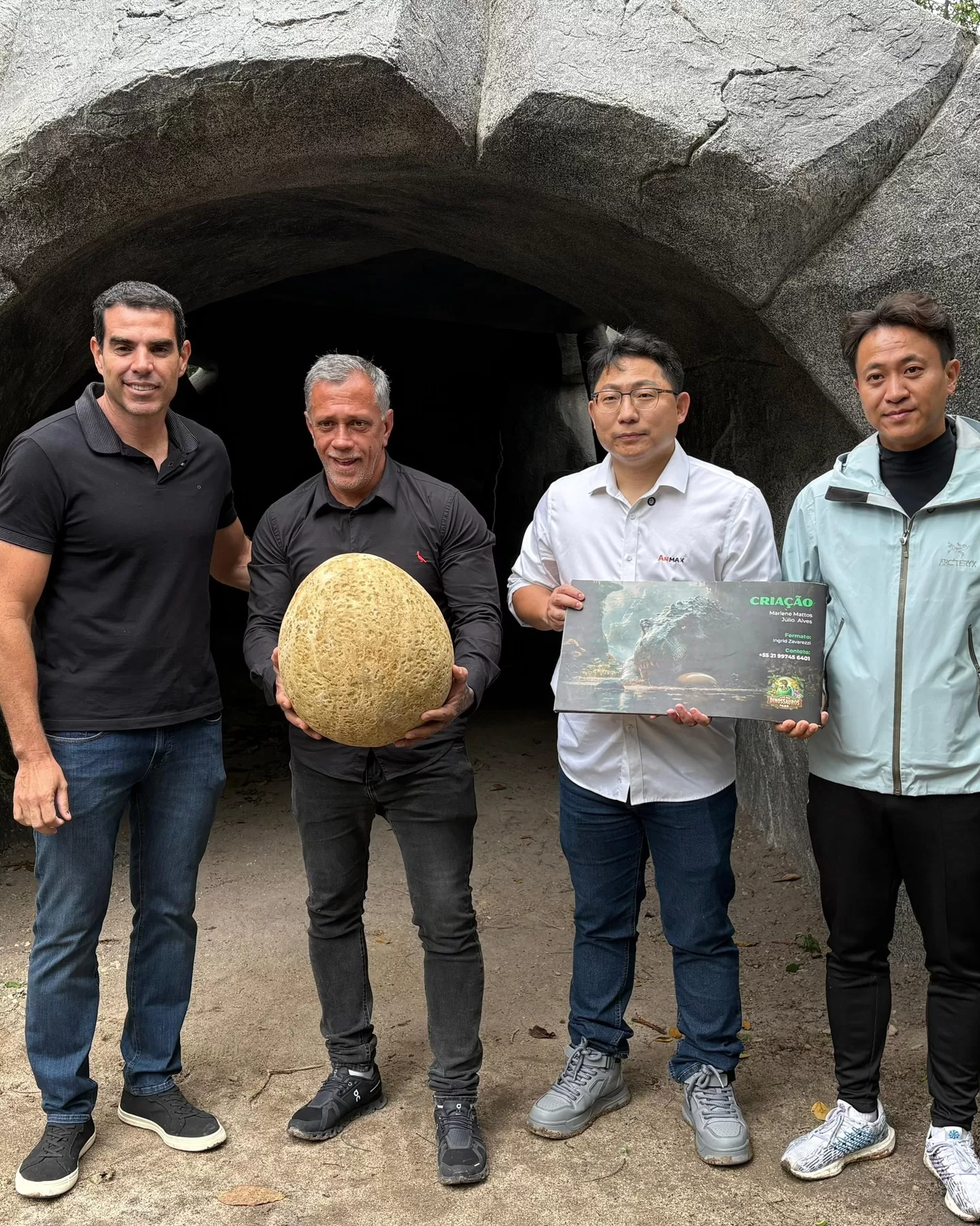 ilha dos dinossauros visita de japoneses2