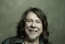 Lenine se apresenta nesta sexta (14) na FLIS 2025, em Saquarema lenine 04 24 1