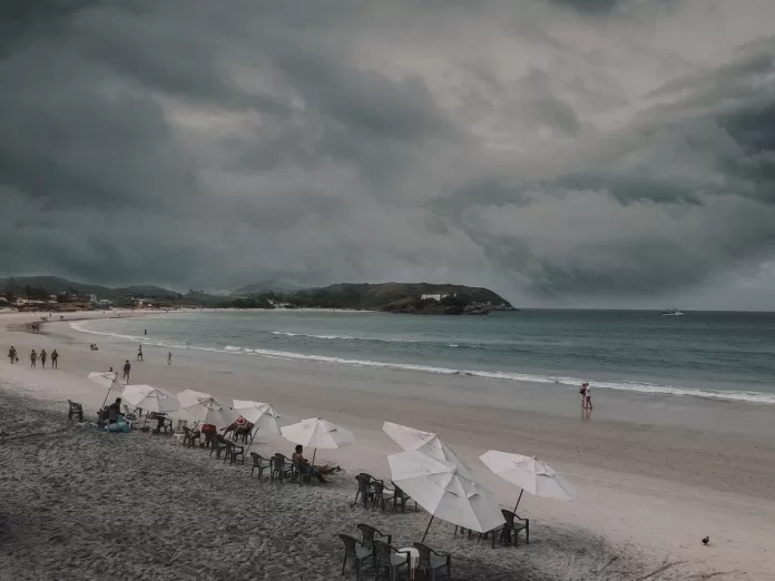 o que fazer em cabo frio com chuva