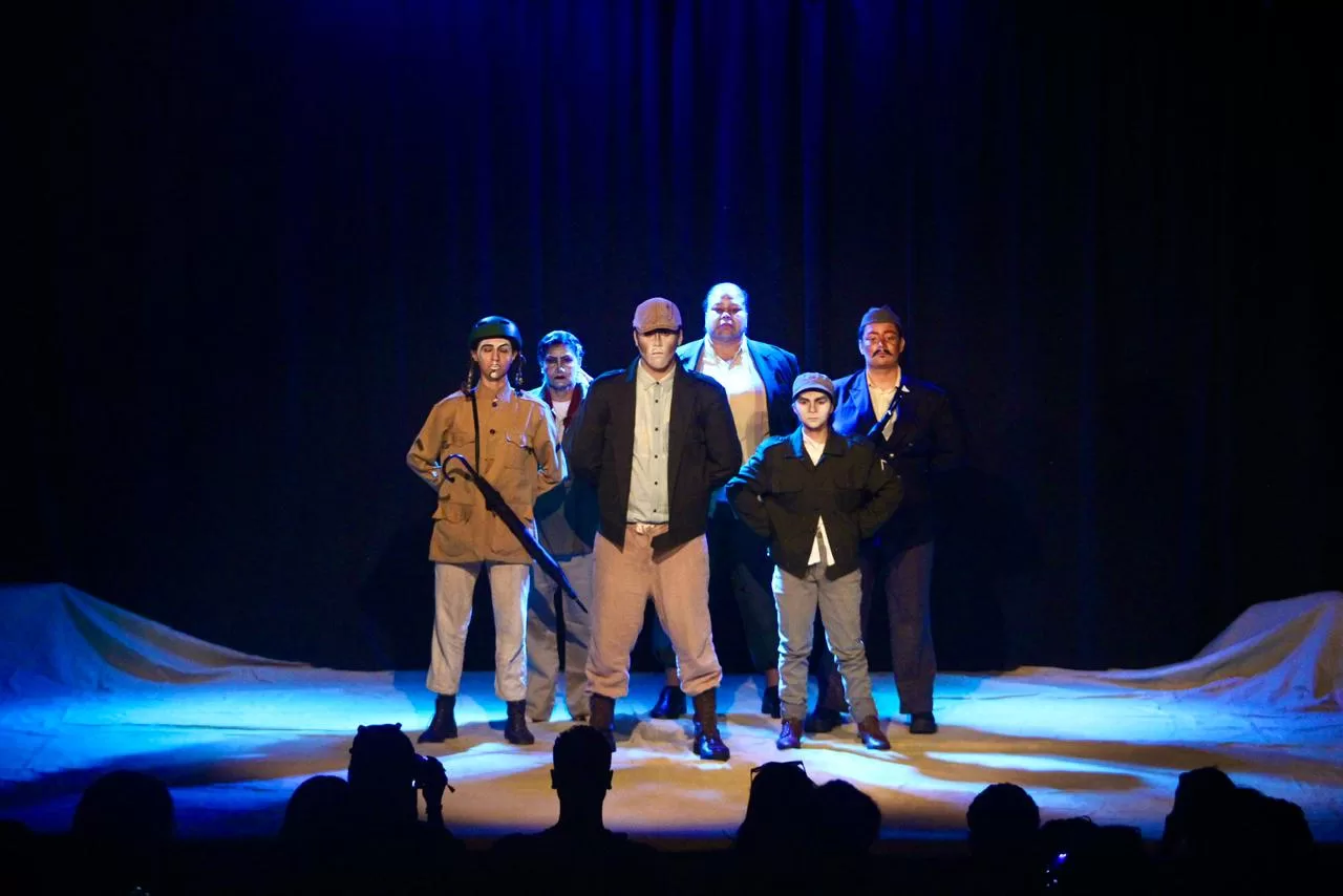 cia de teatro municipal front anna fernanda corrêa (1)