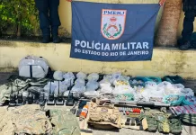 Homem é preso com grande quantidade de drogas e armas em São Pedro da Aldeia após confronto whatsapp image 2025 12 12 at 19.39.46