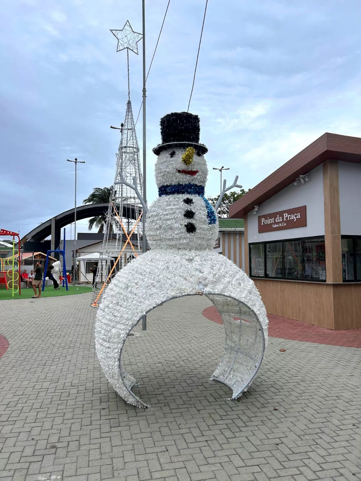 whatsapp image 2025 12 17 at 17.01.44