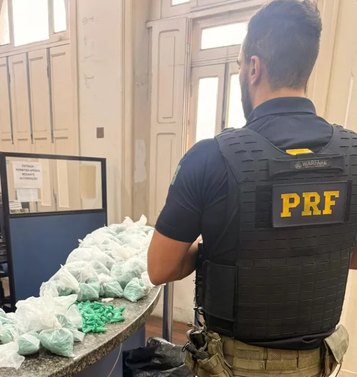 ad493651 b2f4 42dc bfa8 0260e3dbbf85