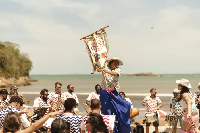 bloco orquestra sambaqui foto kelly oliveira