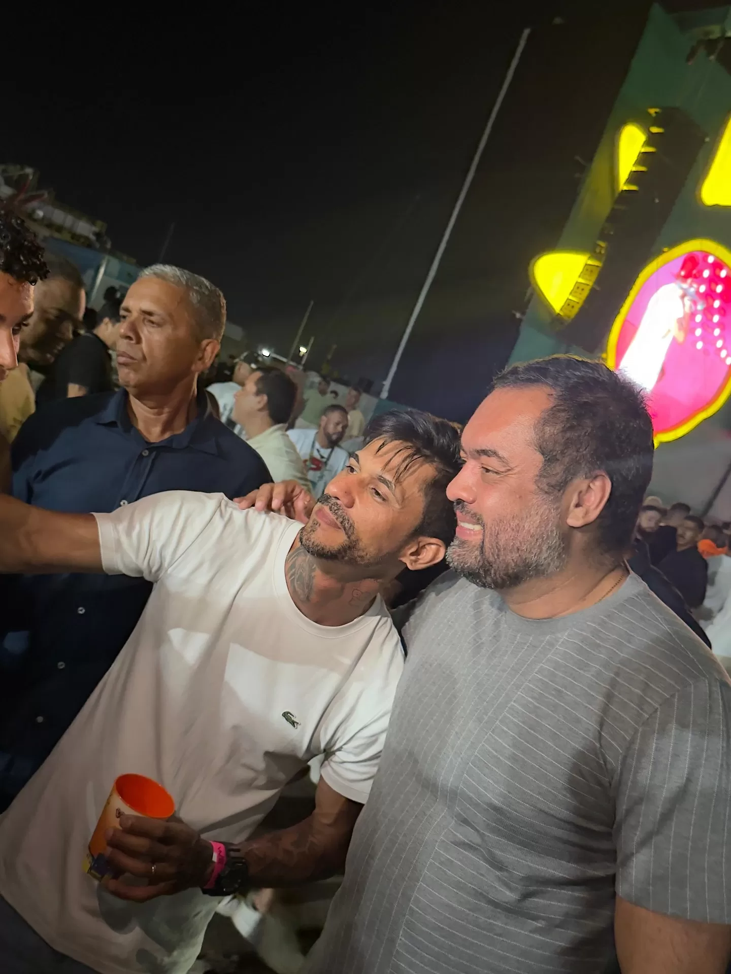 claudiocastrorj 1768661872 3812134546146408381 7999637