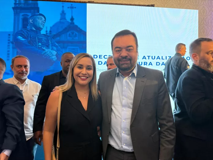 daniela soares e cláudio castro