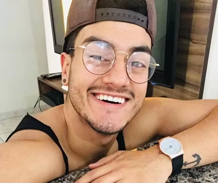 eduardo foi visto pela ultima vez na segunda feira como relatado por frentista de posto em sao pedro da aldeia