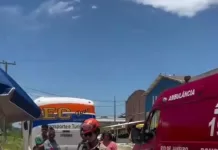 Colisão entre carro e moto deixa motociclista ferido em Araruama img 20260131 wa0133