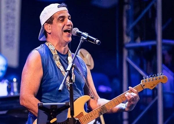 durval lelys 1904846 article