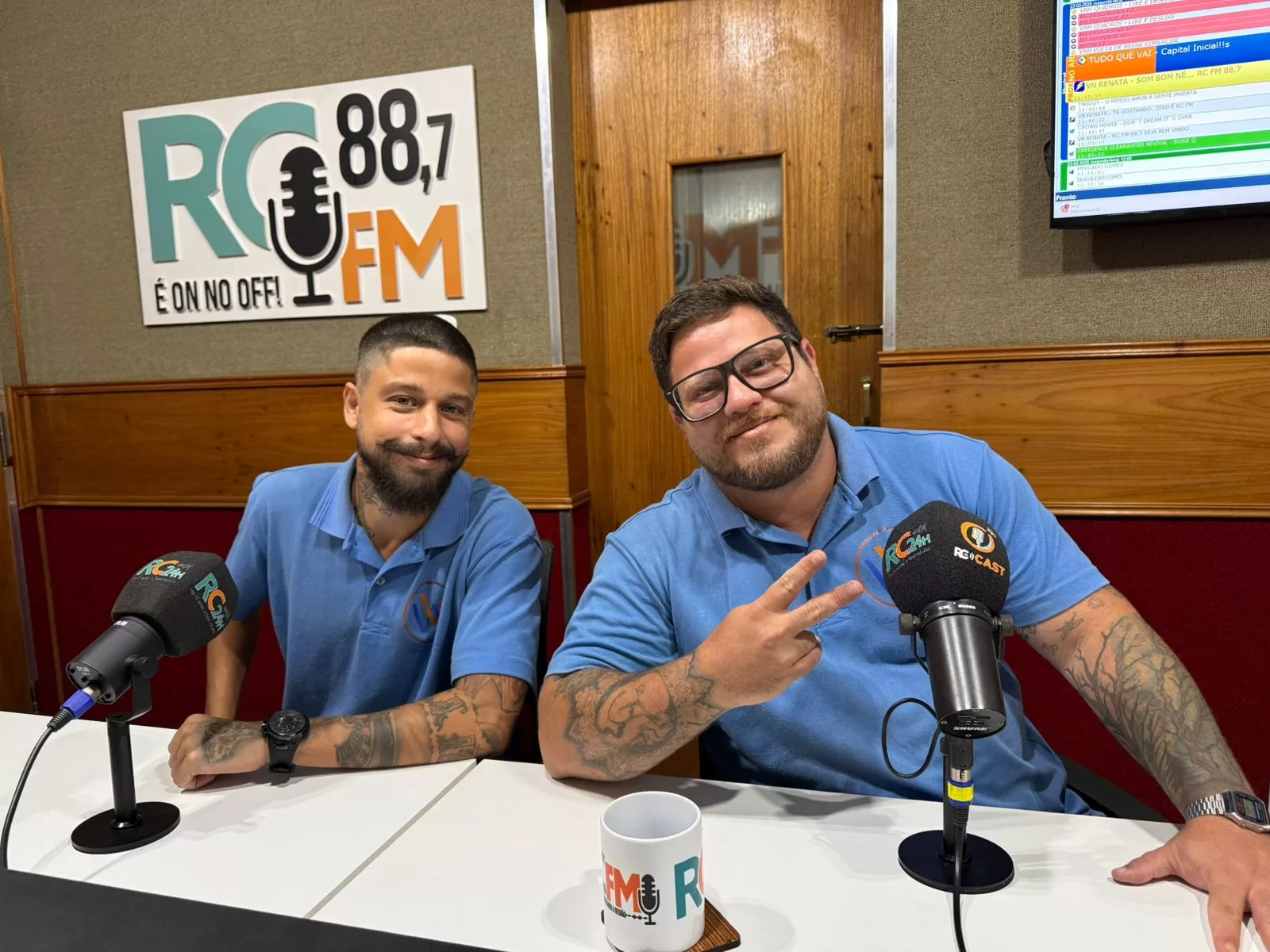 motion photo 5738189980383984499