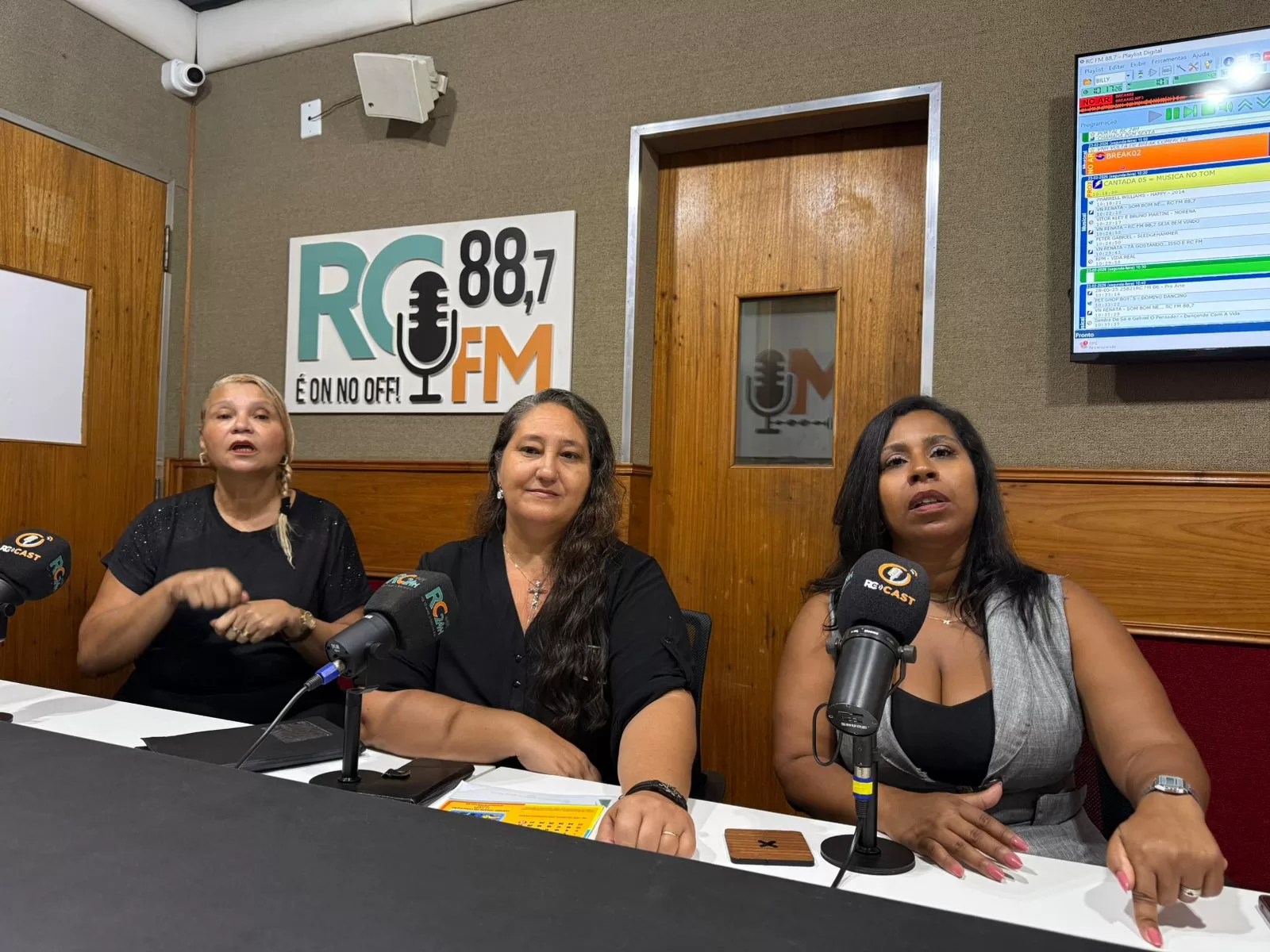 motion photo 5937493116376590814