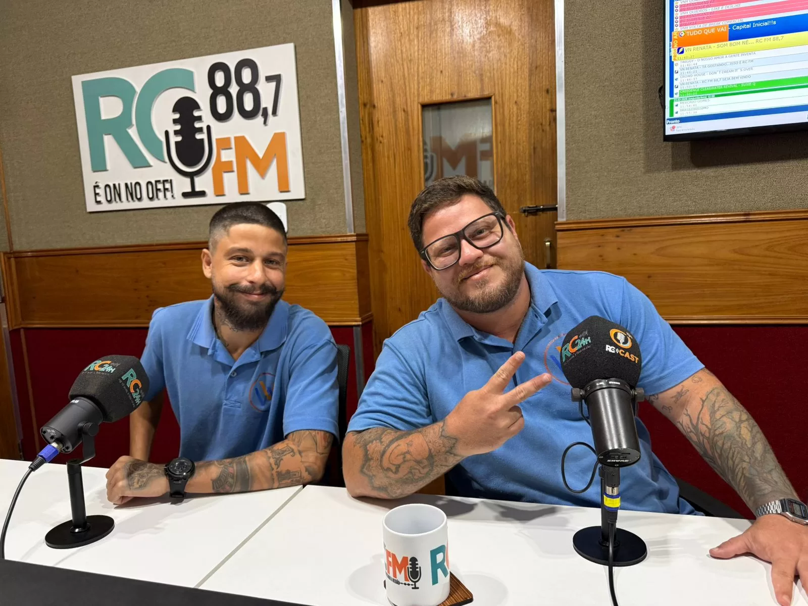 motion photo 8782103102492003423