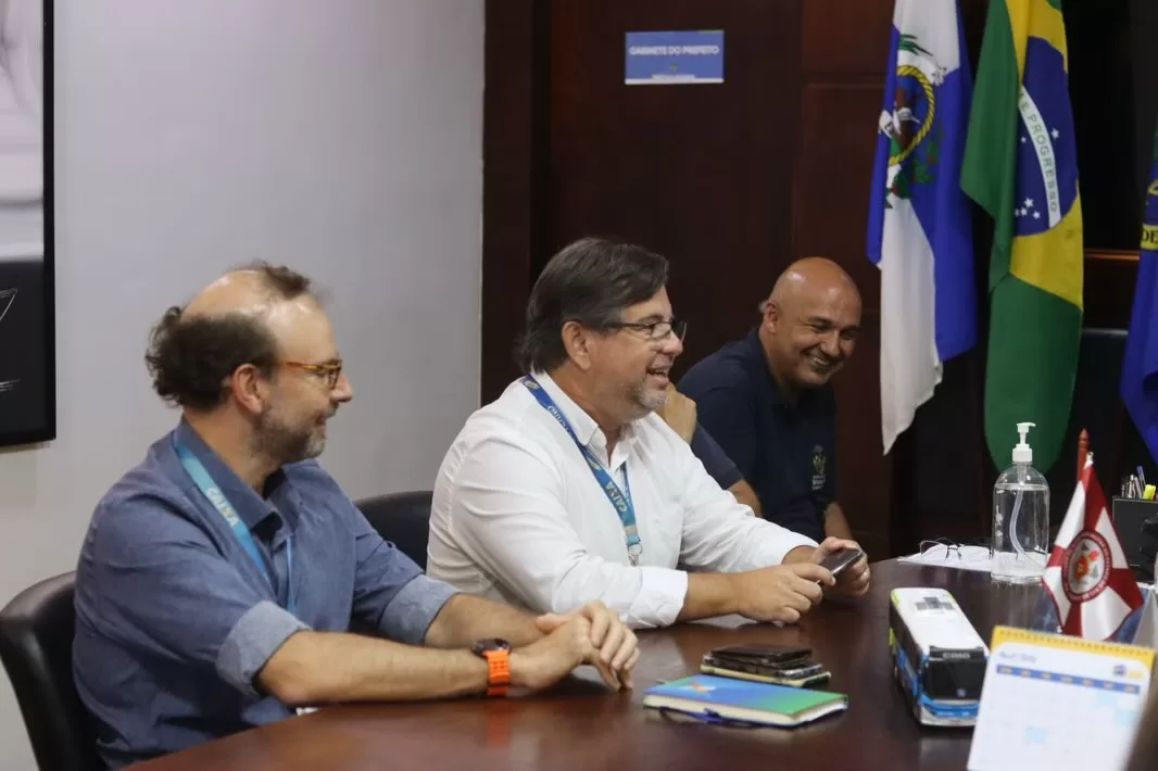 começamos a segunda feira com um encontro importante com a caixa econômica federal para avançar (1)