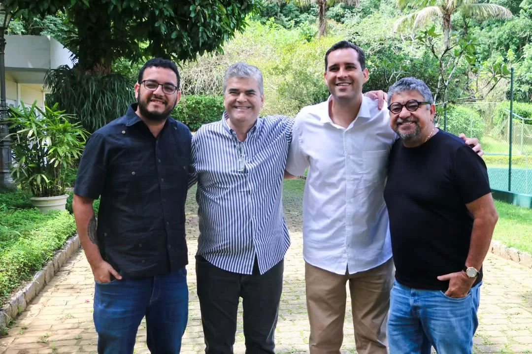 domingão começou com um bom café e uma boa conversa com o prefeito do rio, @eduardo.cavaliere ,