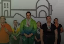 Atleta de Saquarema conquista ouro e bate recordes no Brasileiro de Powerlifting 2026 img 20260304 wa0351