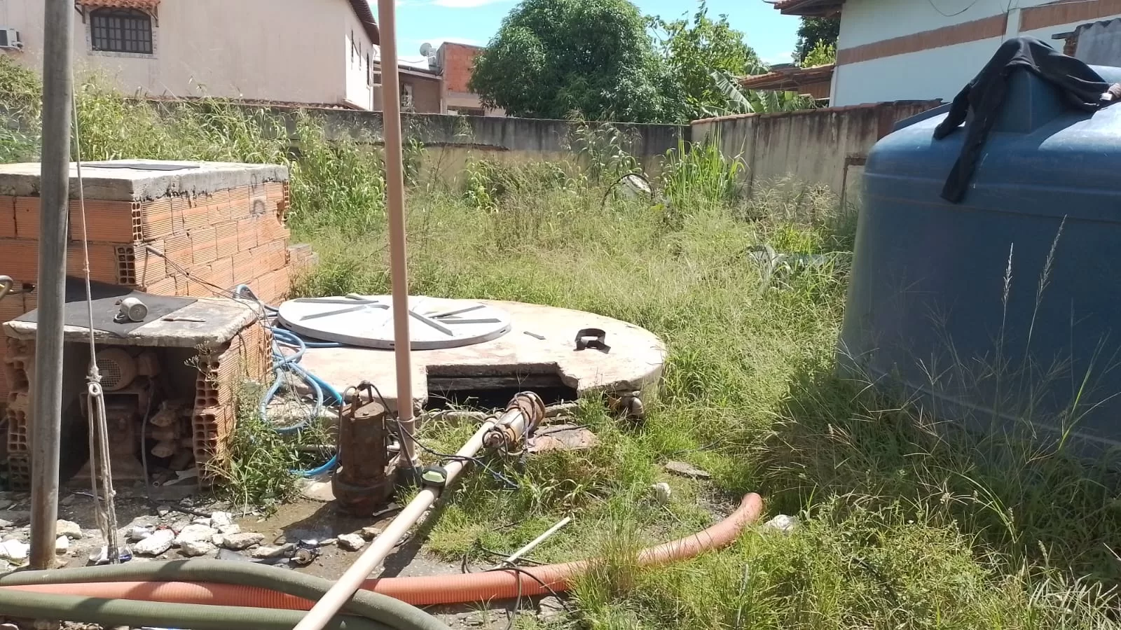 prolagos e forças de segurança desarticulam central clandestina de abasteciment