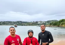 Pescador é resgatado após ser arrastado pelo mar em Búzios img 20260522 wa0253