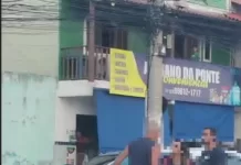 Homem exibe facão durante discussão de trânsito com mulher em Cabo Frio img 20260531 wa0071