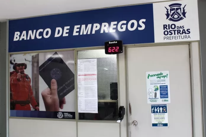banco de empregos oferece 559 vagas