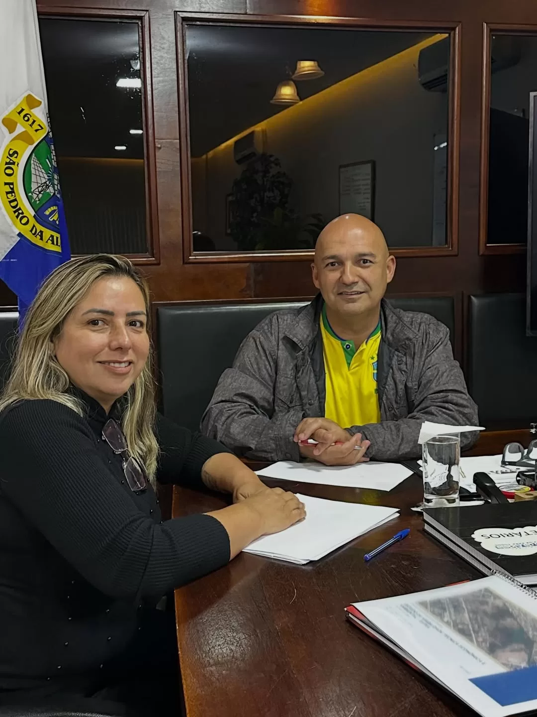 dando início à agenda desta quinta feira, mais cedo estive com a vereadora mislene para uma conv