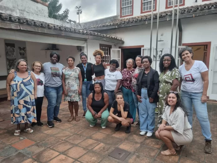 projeto promove formação em cerâmica de mulheres quilombolas e marisqueiras