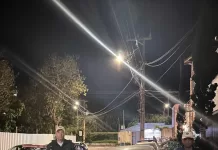Motorista fura bloqueio policial, foge por 4 km e é detido em Arraial do Cabo