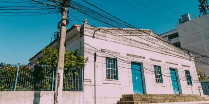 fachada do charitas em cabo frio rp39am5xotrjjr1maks8qedkl1ziifb5elqbmch868