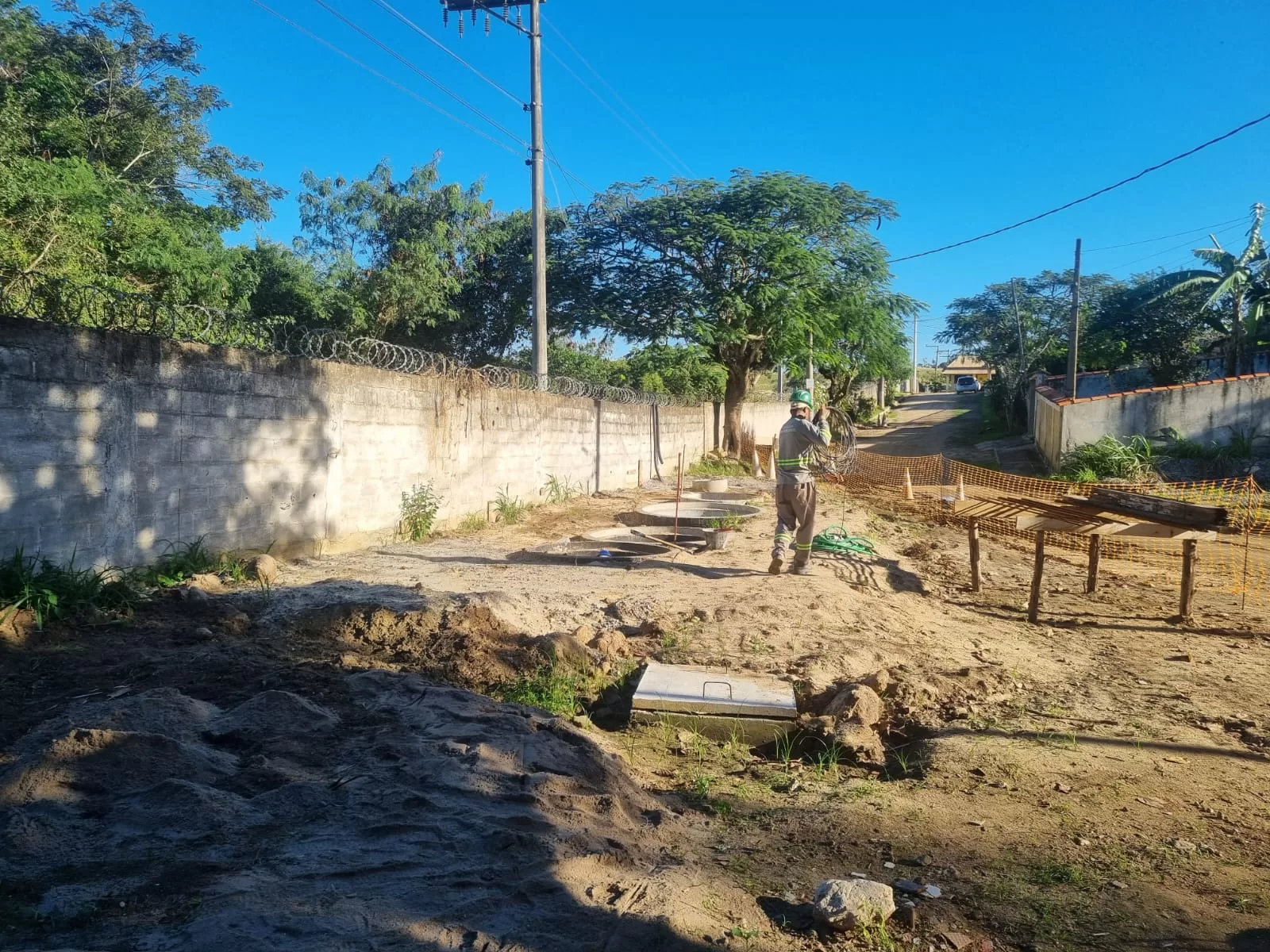 prolagos instala nova elevatória de esgoto na rua do fogo, em são pedro da aldeia