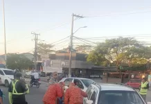 Acidente entre carro e motocicleta deixa homem gravemente ferido em Tamoios, Cabo Frio img 20260820 wa0298