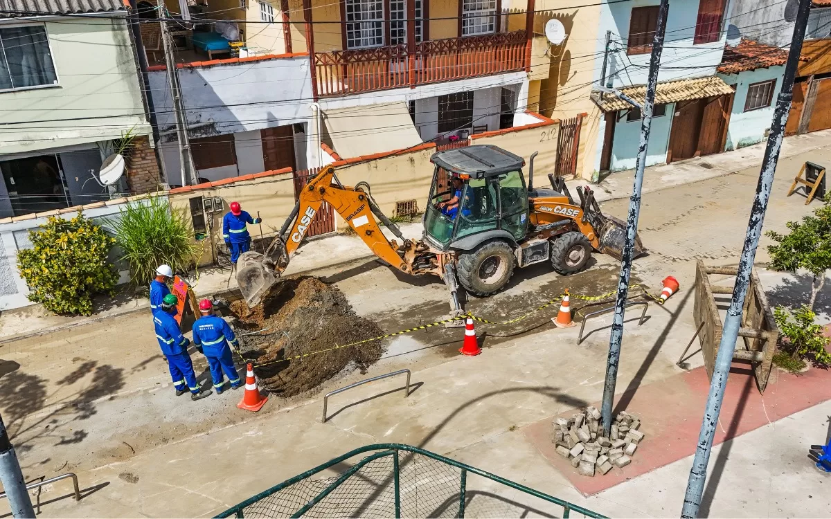 obra supera desafios de engenharia para ampliar rede de esgoto em cem braças (1)