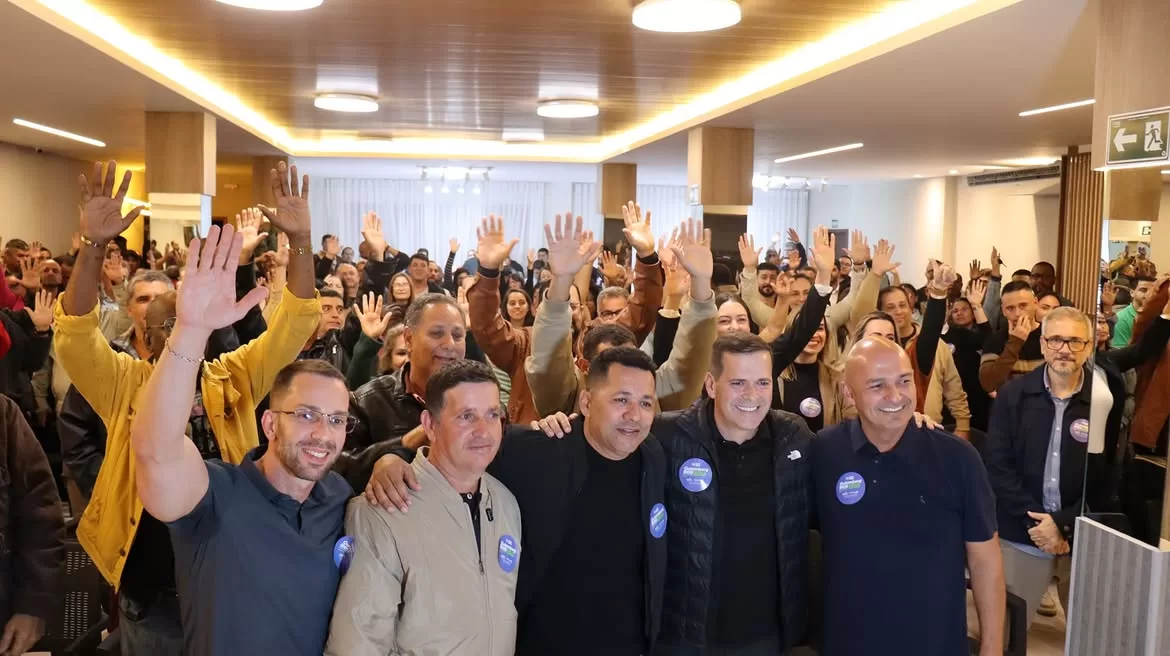 ontem tivemos uma reunião muito boa com o deputado federal @gutembergreisoficial, um grande amig (4)