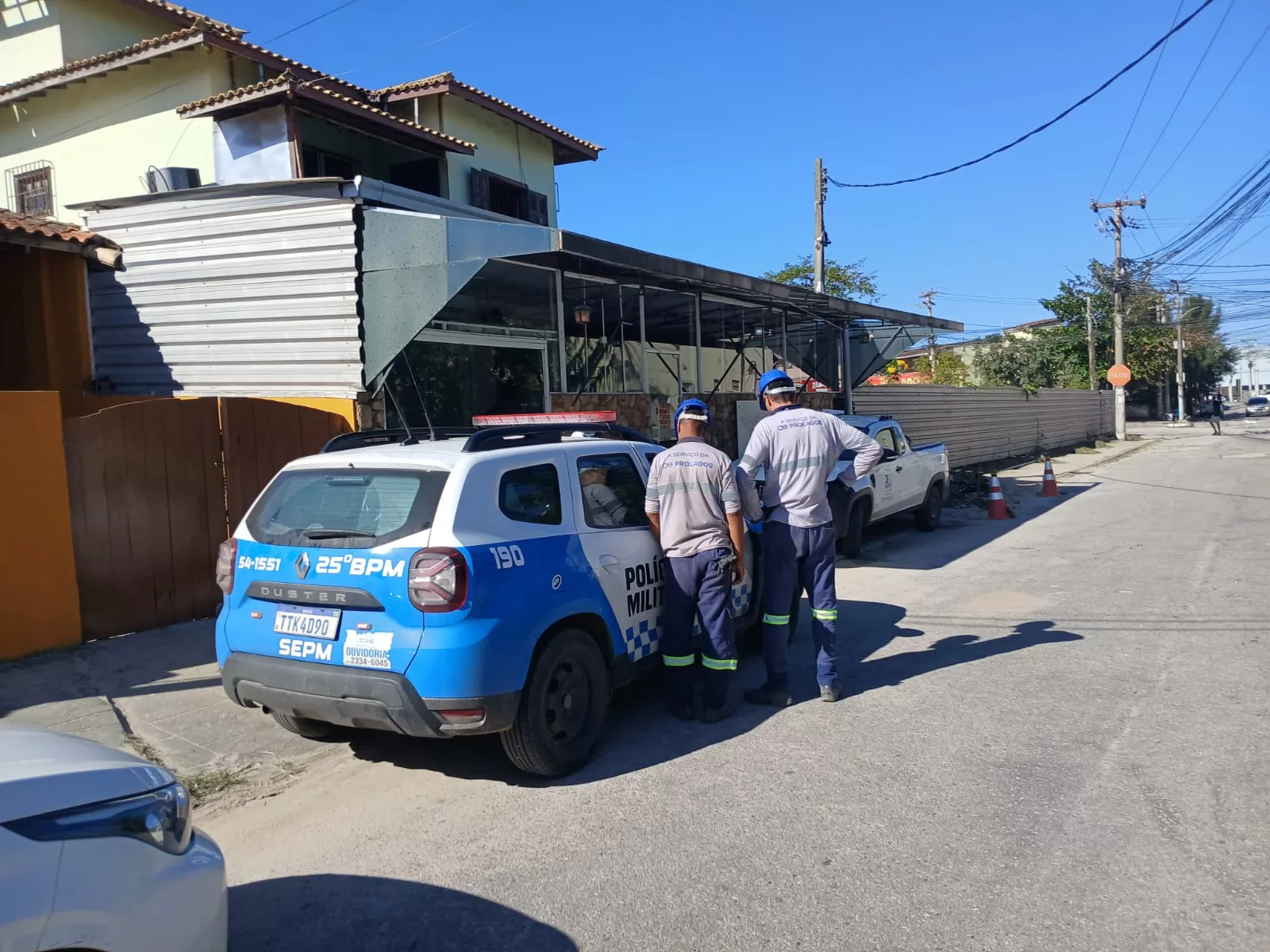 restaurante, escola e casa de festas são flagradas furtando água (2)