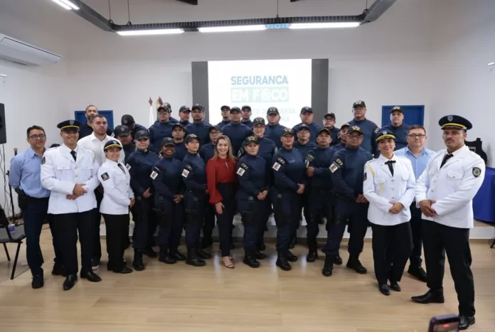 um dia histórico para araruama! 🫡araruama agora tem a primeira guarda civil municipal armada do