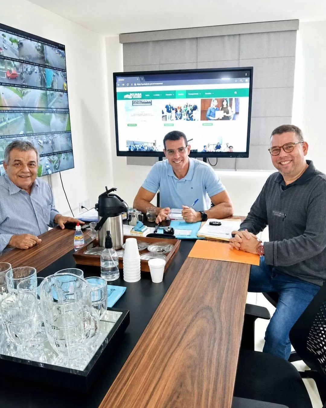 ⚖️ diÁlogo produtivo 💬realizamos nesta quinta feira (27), uma produtiva reunião com o prefeito