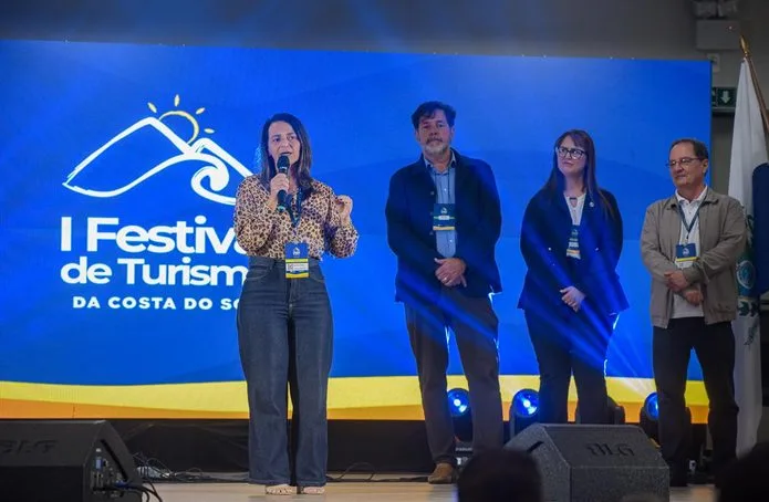 01 festival regional de turismo lucimar vidal, prefeita de saquarema, sergio ricardo de almeira, presidente da turisrio, ana carla moura, coordenadora mtur, marco navega, presidente condetur foto mariana ricci