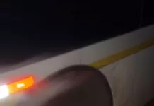 Ônibus escolar perde uma das rodas com alunos a bordo em distrito de Cabo Frio screenshot 1