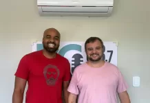 RCFM / Rafael Peçanha e Diego da Silva discutem ações do governo Lula e o cenário político na Região dos Lagos whatsapp image 2026 10 22 at 10.20.10